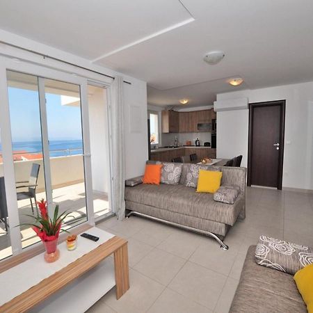 Apartments Zora Tucepi Luaran gambar