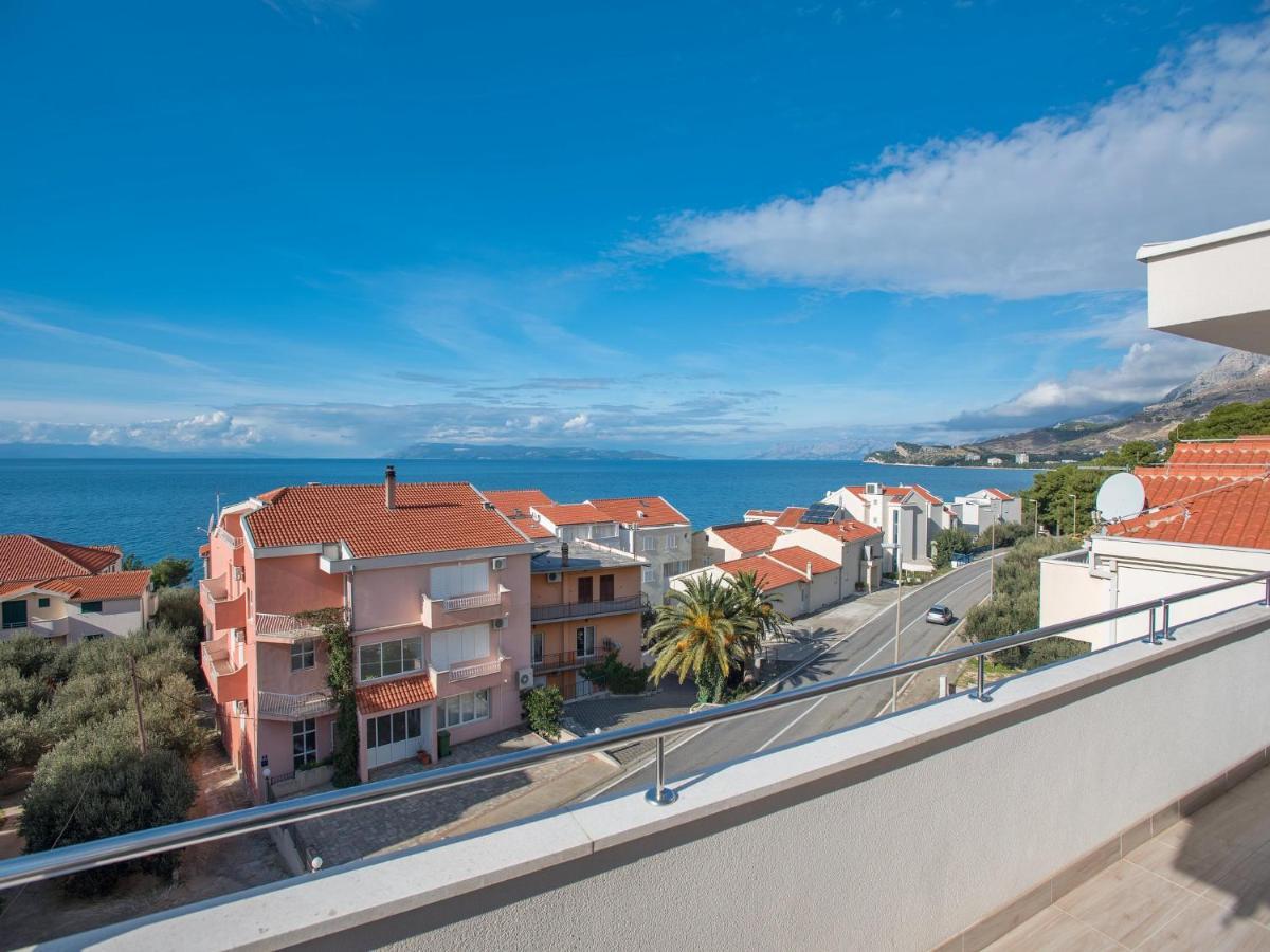 Apartments Zora Tucepi Luaran gambar