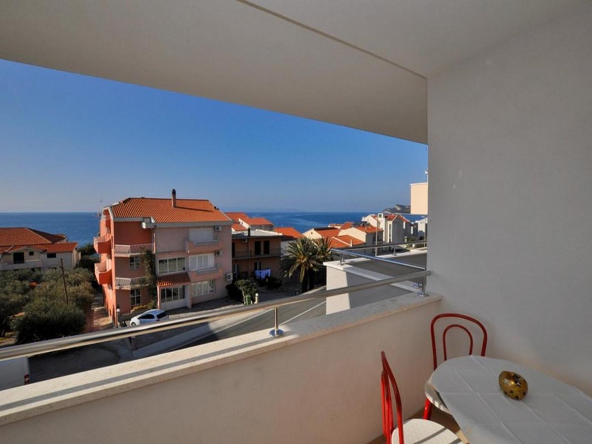 Apartments Zora Tucepi Luaran gambar
